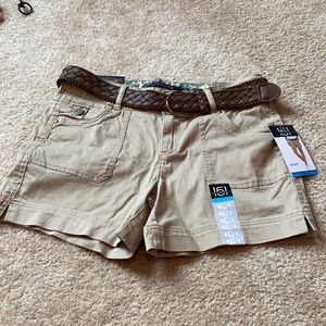 One 5 one khaki shorts 10 NWT